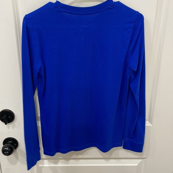 Abercrombie blue Long sleeve tee Like new - Picture 6 of 6